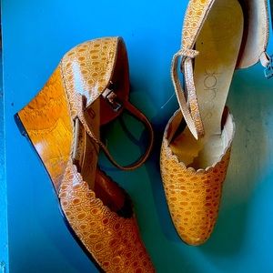 Vintage shoes size 6s